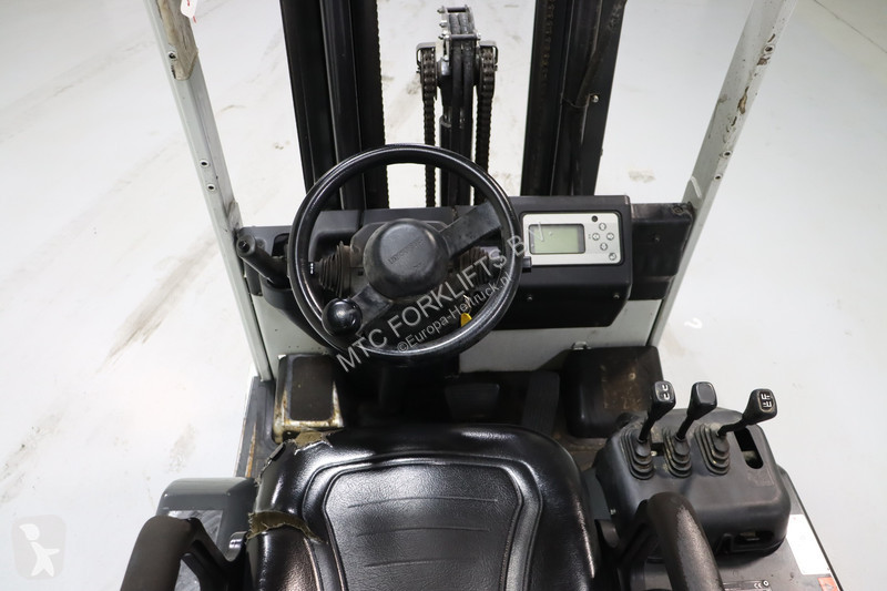 Chariot élévateur Nissan AG1N1L18Q
