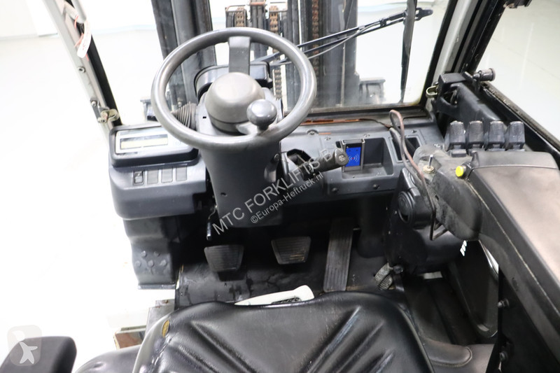 Chariot élévateur Nissan U1D2A25LQ