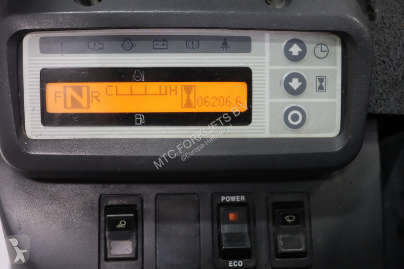 رافعة شوكية Nissan U1D2A25LQ