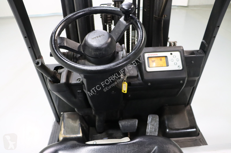 Кар Nissan AG1N1L18Q
