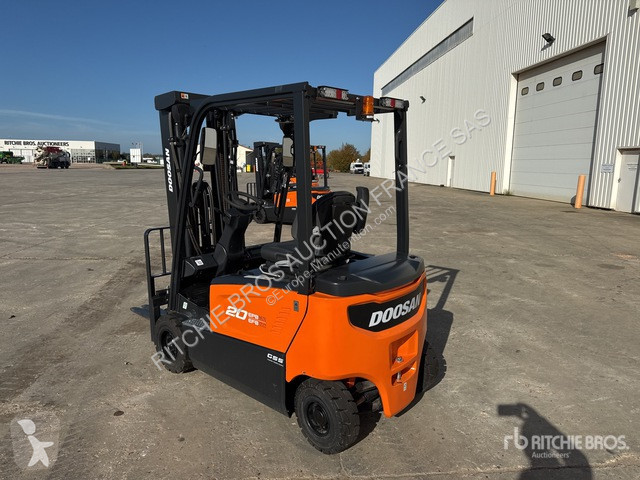 Empilhador elevador Doosan  B20X-7 Plus