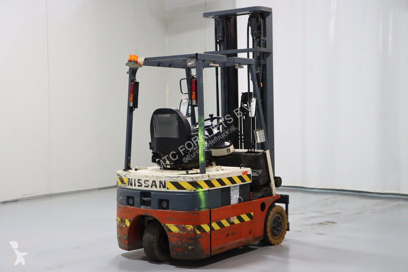 Empilhador elevador Nissan 1N1L15Q