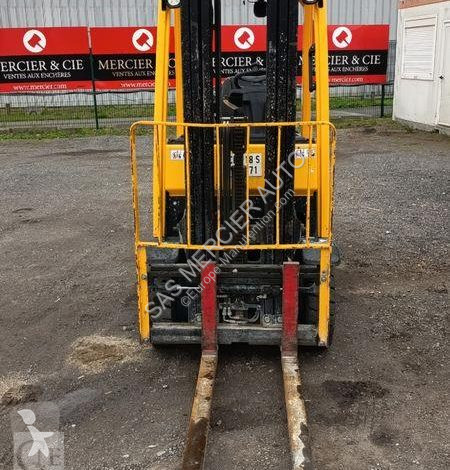 Empilhador elevador Hyster chariot mat