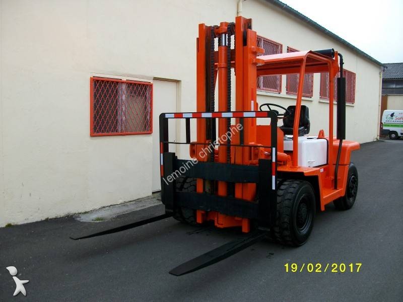 Teleskopický manipulátor Mitsubishi fd 60