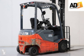 /25/2/7839907-chariot_electrique-toyota_th.jpg