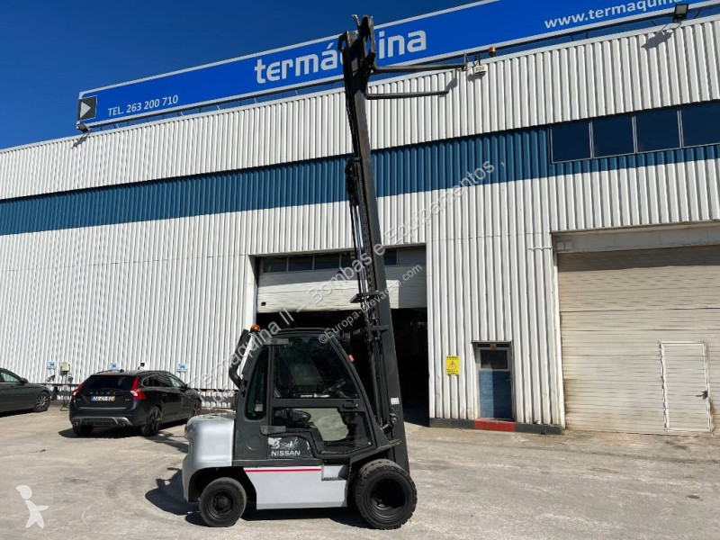 Heftruck Nissan DX 30