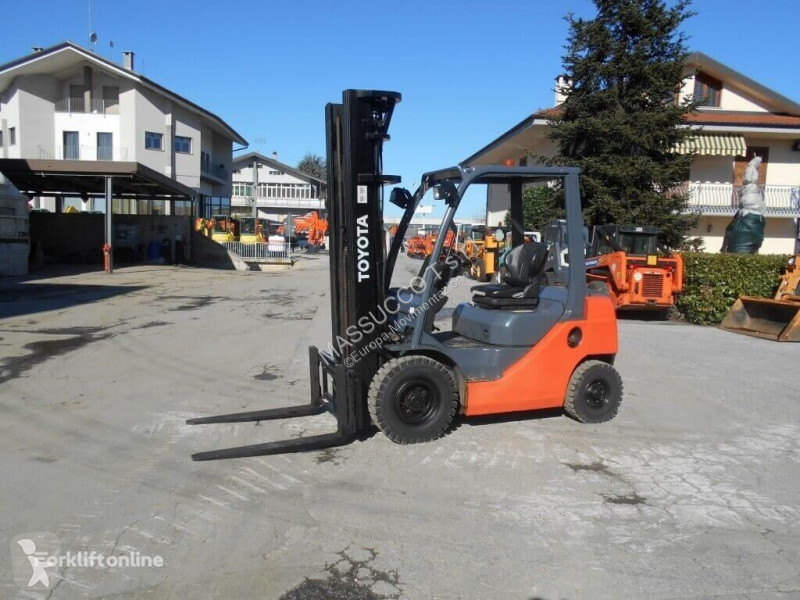 Carrello elevatore Toyota 8FDF20