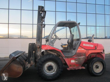 رافعة شوكية ديزل Manitou