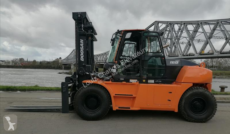 Автопогрузчик Doosan D160S-9