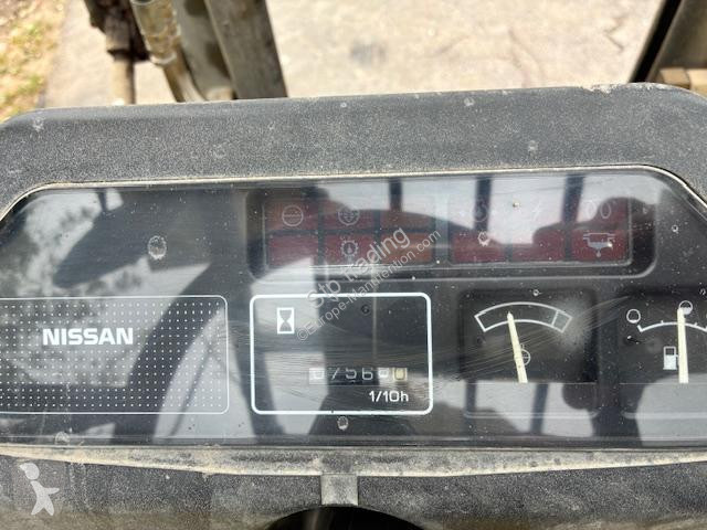 رافعة شوكية Nissan  1T5