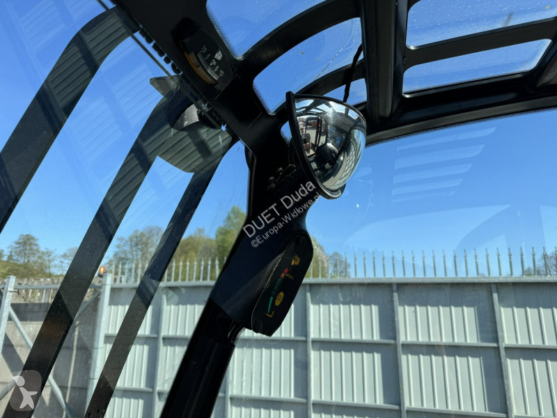 Автопогрузчик JCB 35D 4x4 T4 TELESKOP /...