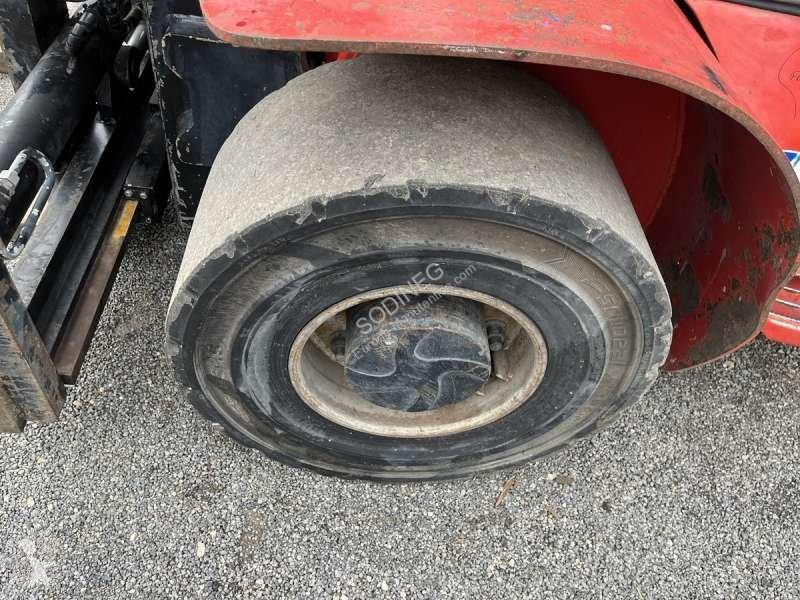 رافعة شوكية Manitou (6T / 4m)