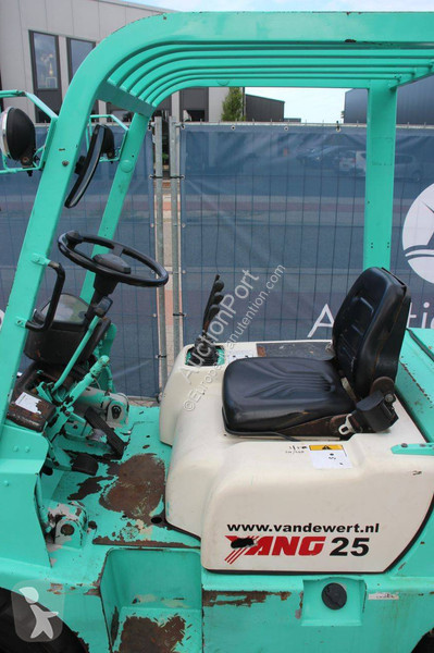 Chariot élévateur Yang FD-