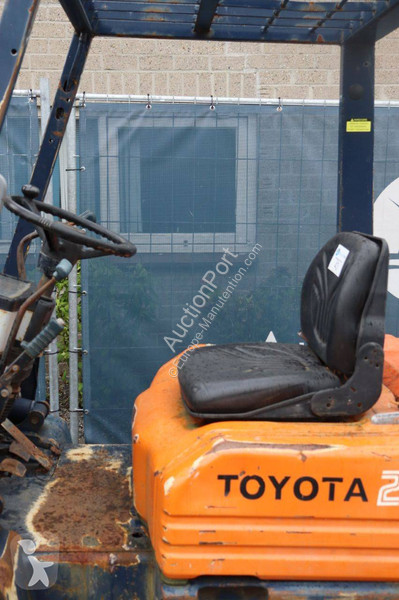 Vysokozdvižný vozík Toyota 5FD25