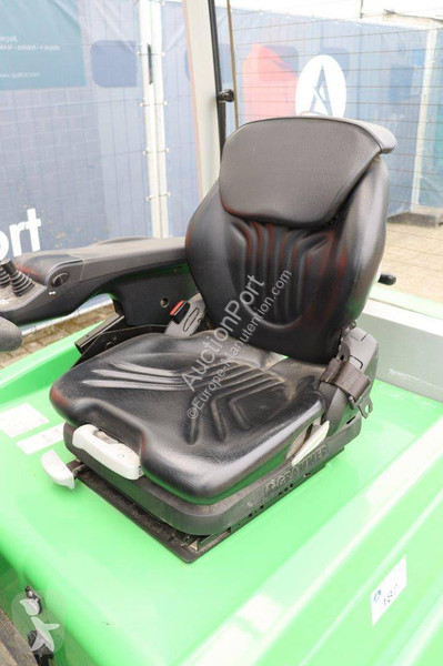 Teleskopický manipulátor Cesab B420