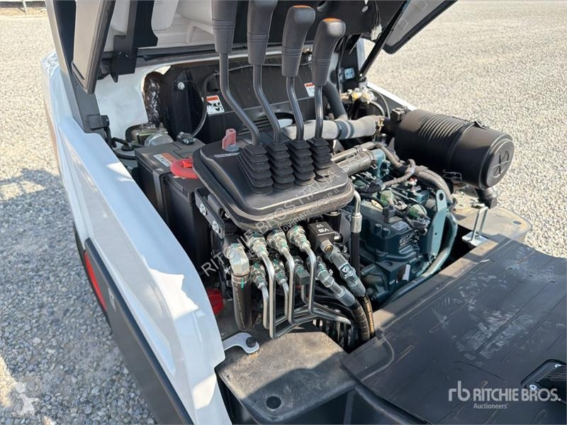Навантажувач вилковий Bobcat D30NXP 3000 kg...