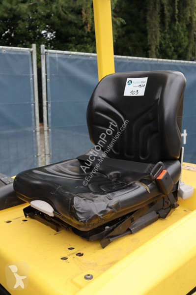 Hyster E3.00XM-847 Forklift