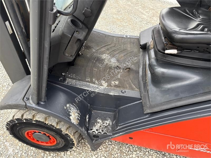 可升降式叉车 Linde H 25D 2500 kg Forklift