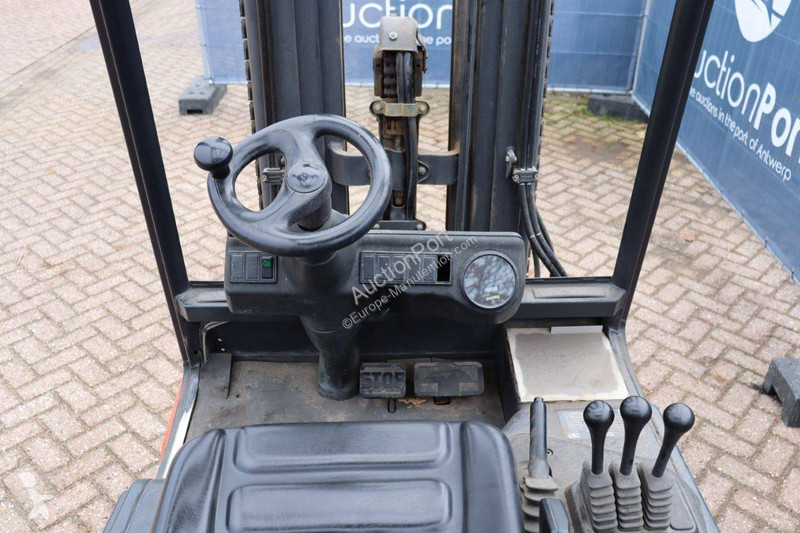 Carretilla elevadora Linde E30-01