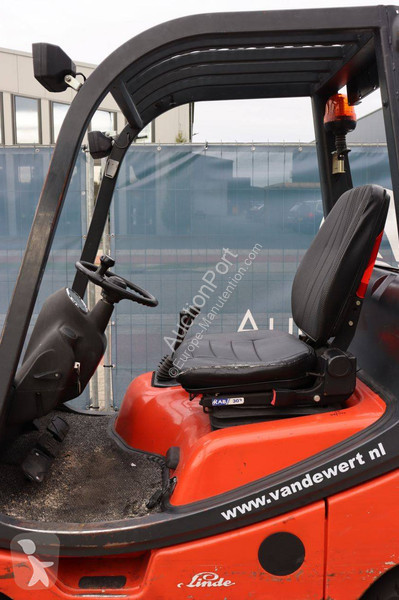 Chariot élévateur Linde H16