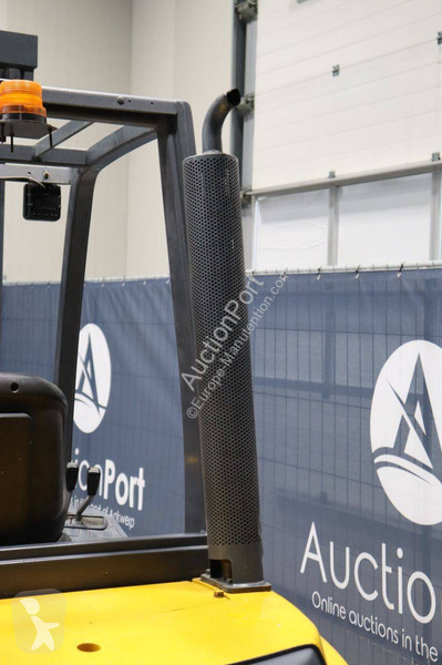 Chariot élévateur Jungheinrich DFG30BK400ZT