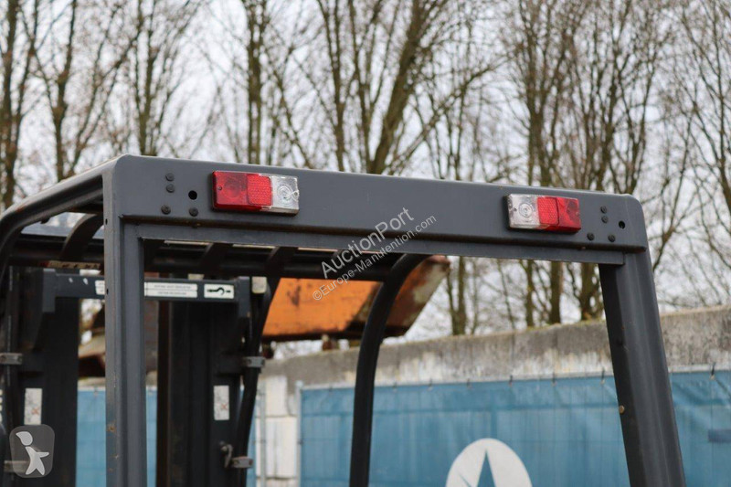 Carretilla elevadora OM XE 25