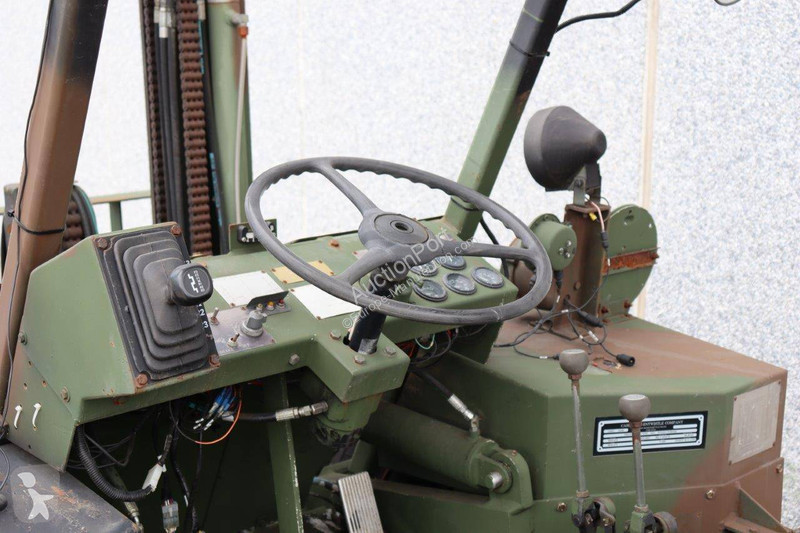 Chariot élévateur Case MHE270
