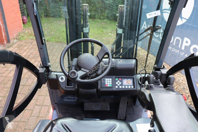 Empilhador elevador Toyota 8FBE16T