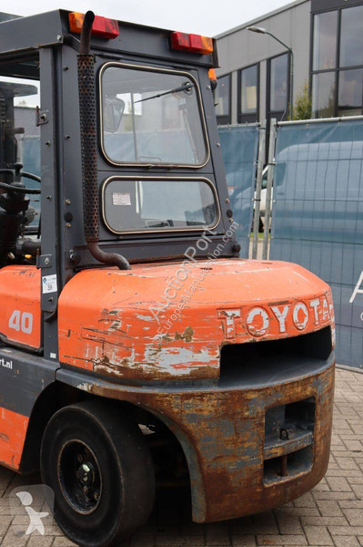 Empilhador elevador Toyota 02-6FD35