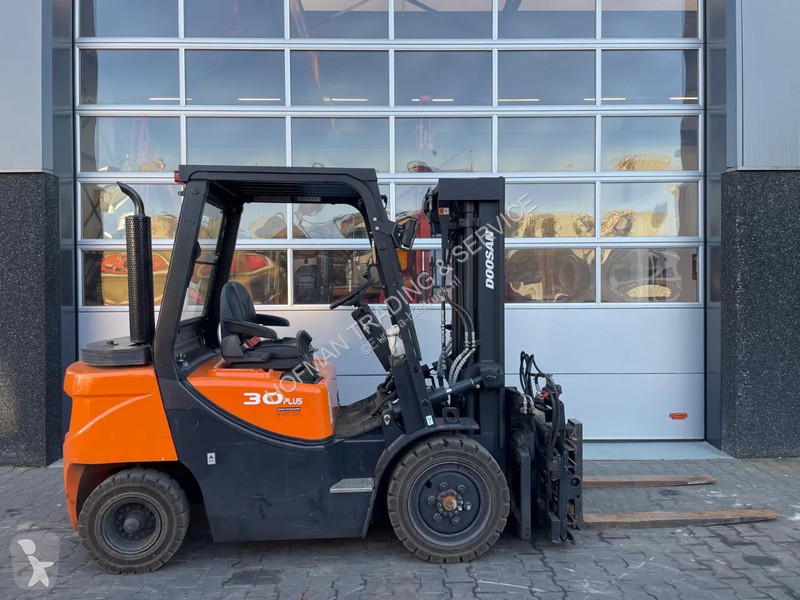Stivuitor Doosan D30GP