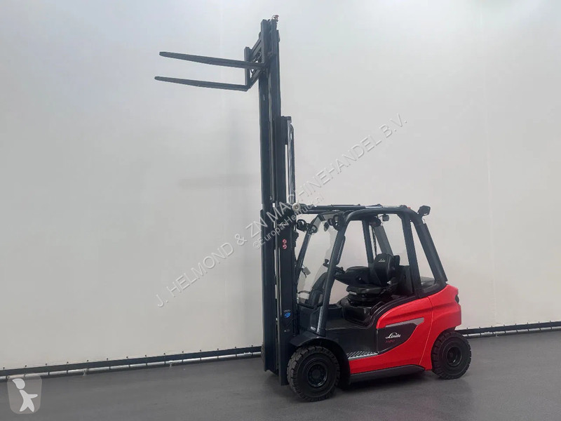 رافعة شوكية Linde 1202-01 H 20 D-01/600 DEMO