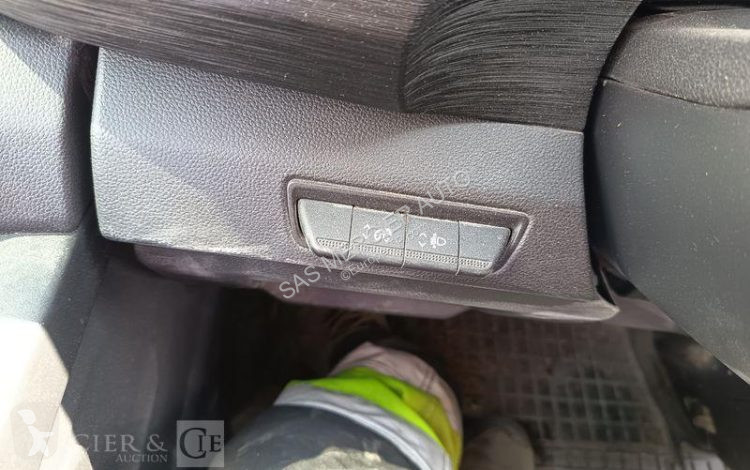 Véhicule utilitaire Renault pr