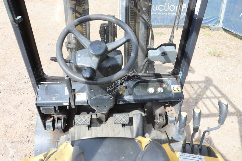 Навантажувач вилковий Daewoo G25P