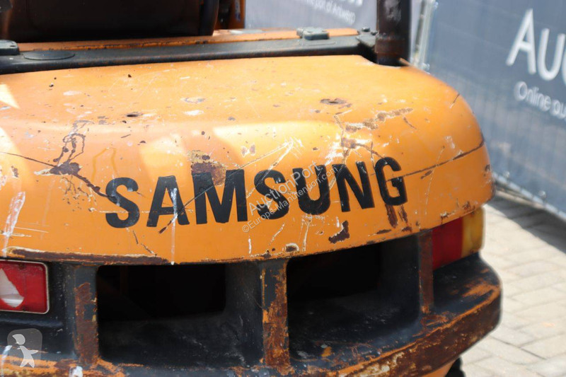 Samsung SF30D Forklift
