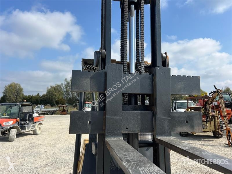 Carretilla elevadora OM 30 Forklift
