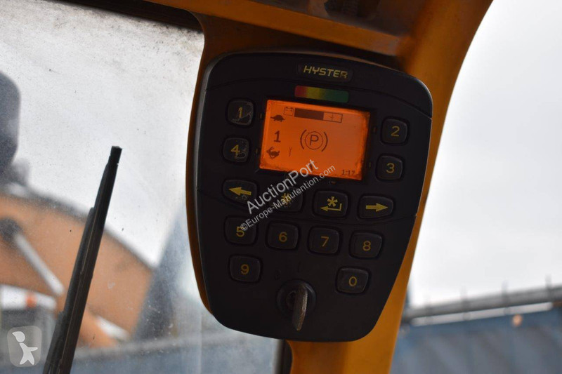 Teleskopický manipulátor Hyster -717
