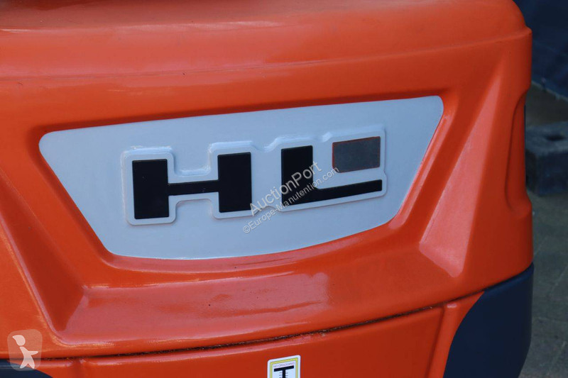 Chariot élévateur  CPD16