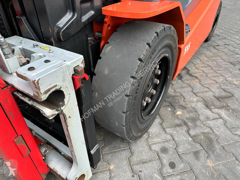 Teleskopický manipulátor Toyota 8FBMT45