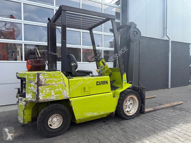 Stivuitor Clark DPM30N