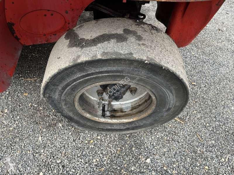 رافعة شوكية Manitou (6T / 4m)