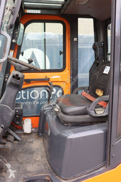 Teleskopický manipulátor Doosan D30S-5
