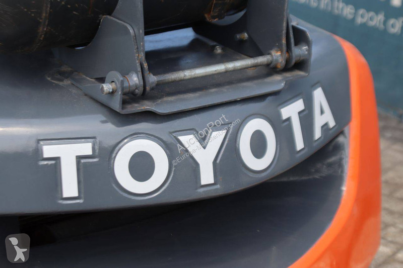 Carretilla elevadora Toyota 02-2FG25