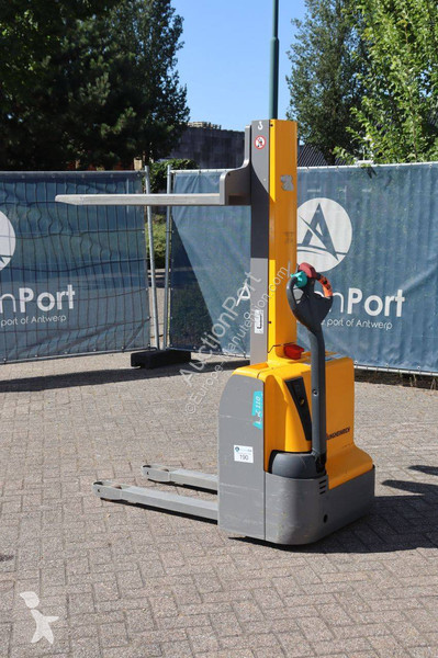 Carretilla elevadora Jungheinrich EMC 110