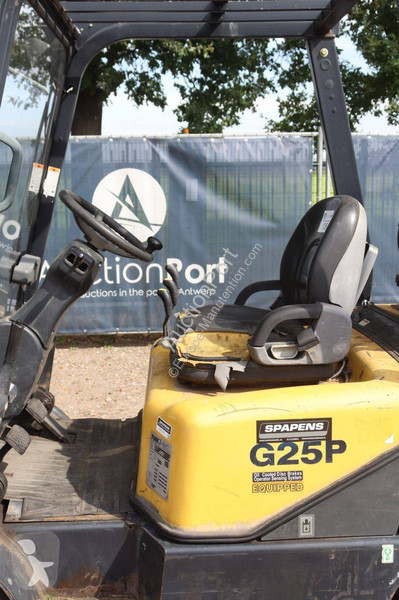 Навантажувач вилковий Daewoo G25P