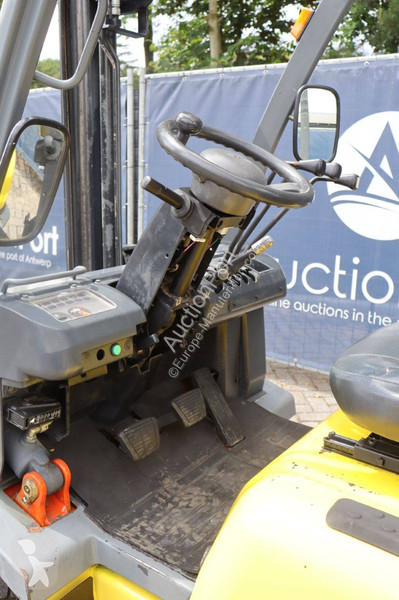 Forklift