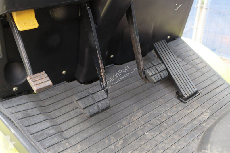 Forklift