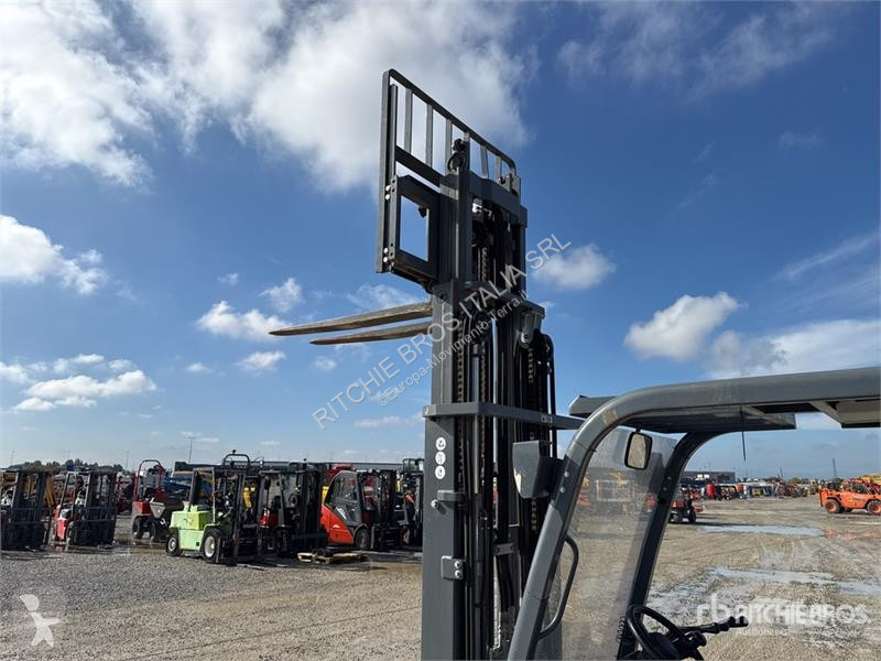 可升降式叉车  Eurocosmec CPD25F8 2500 kg Electric...