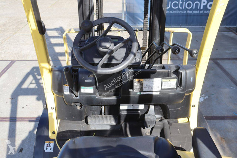 可升降式叉车 Hyster