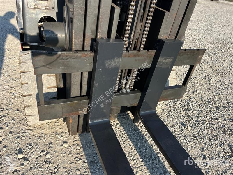 Carretilla elevadora Nissan Q02L25CU 2500 kg...