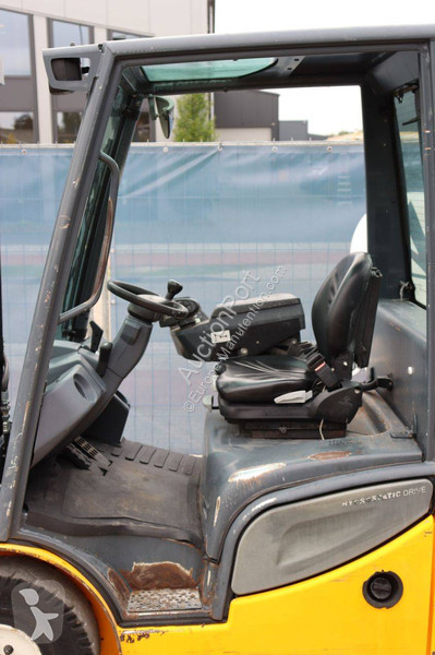 Chariot élévateur Jungheinrich 425s